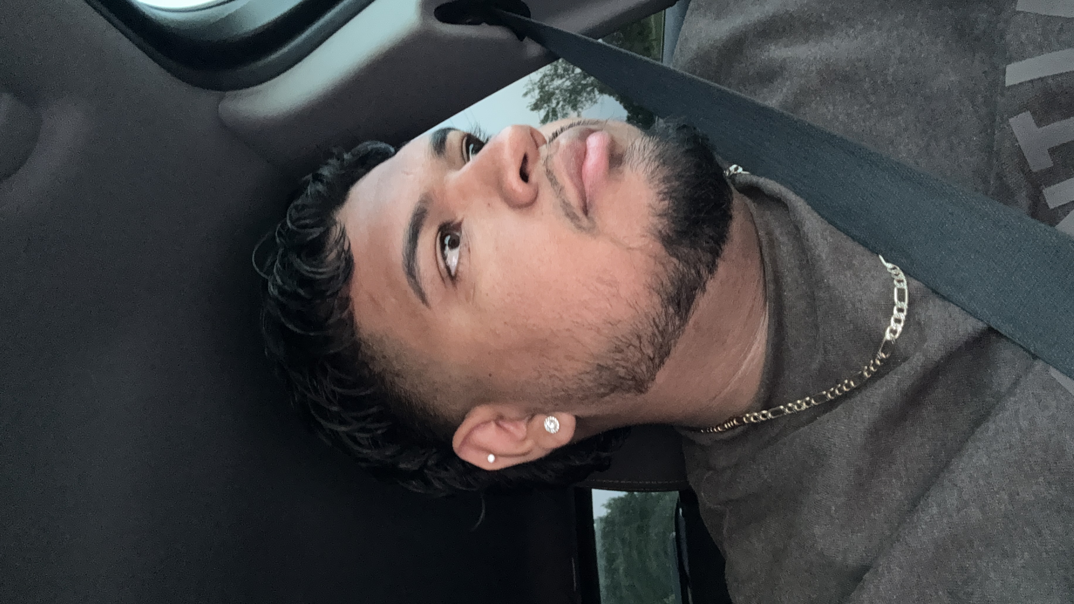 Luis (Pumba) - Barber